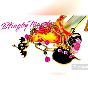 Spooky kitty -black cat -cat mom link charm bracelet